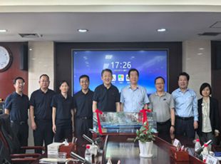 公司黨委書(shū)記、董事長(zhǎng)、總經(jīng)理王晨龍一行赴西安煤科院、陜西北人開(kāi)展調(diào)研學(xué)習(xí)交流